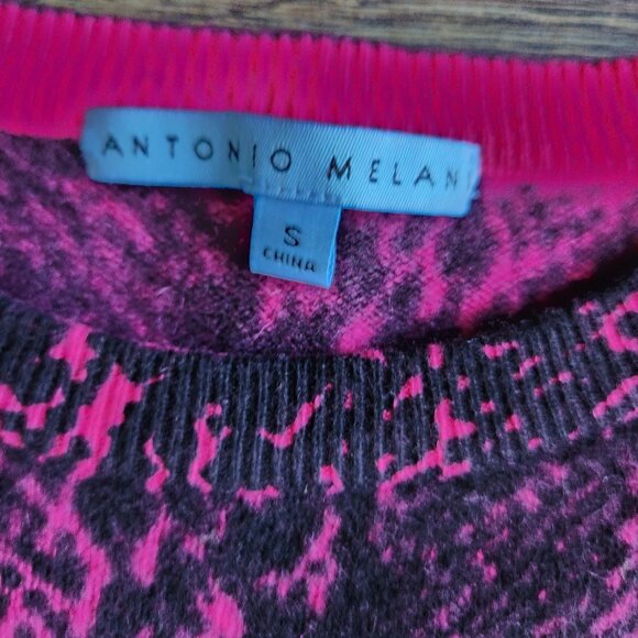 Antonio Melani 100% Cashmere Animal/Snake Printed Crew Sweater Pink Black - Picture 6 of 7